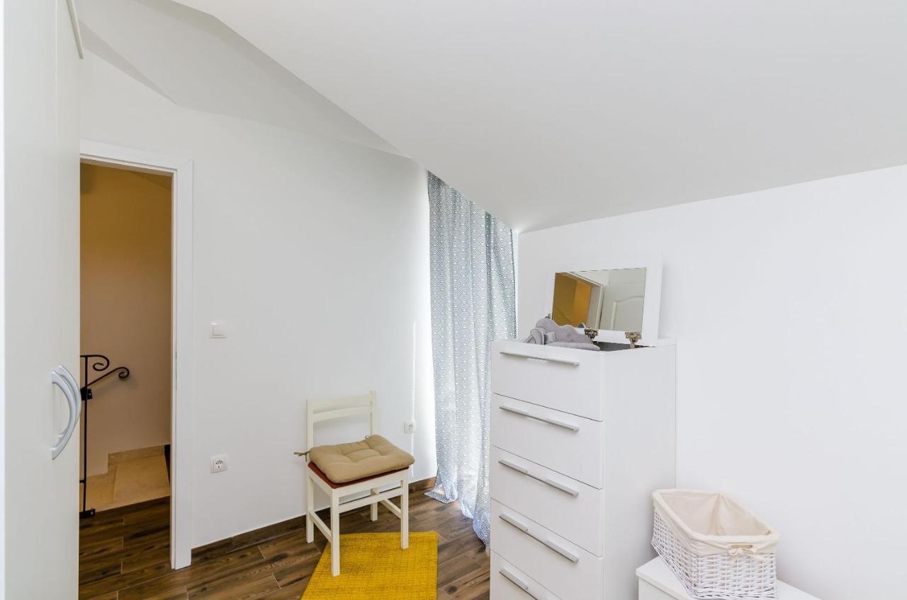 Holiday Home Barbara Ston Esterno foto